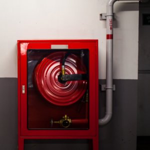 Idranti e materiale pompieristico